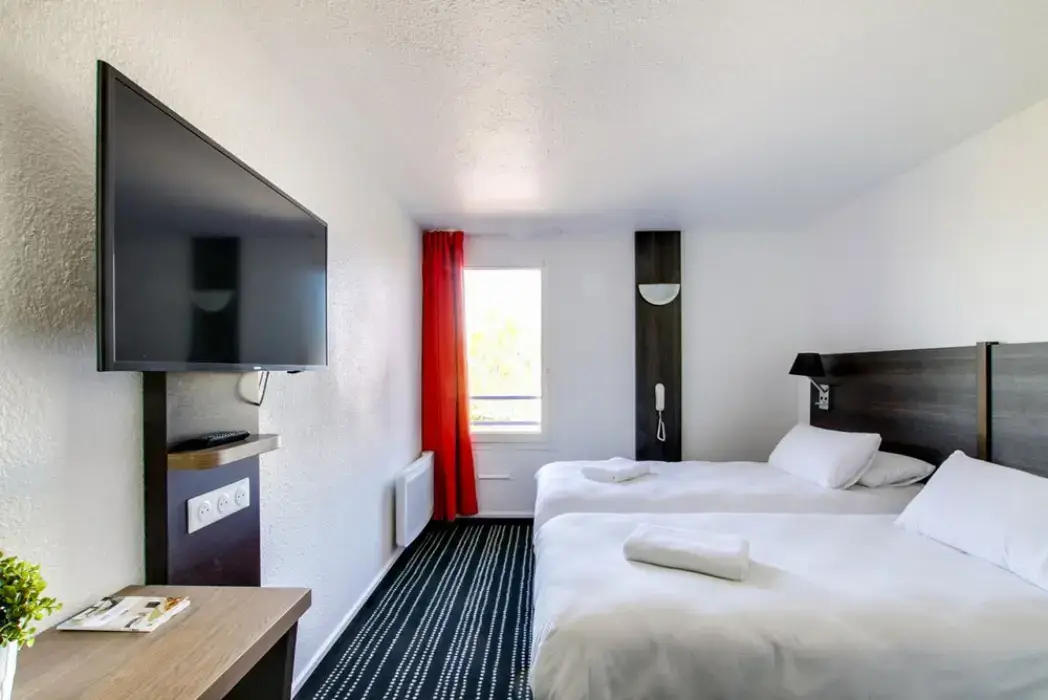 Brit Hotel Reims La Neuvillette 2