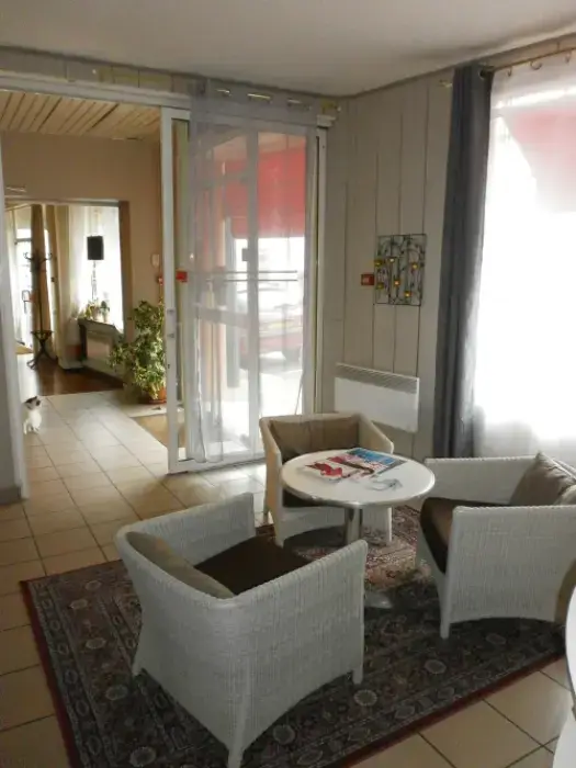 3B Hotel de Bordeaux 6