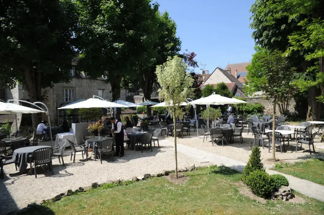 Hostellerie de la Porte Bellon