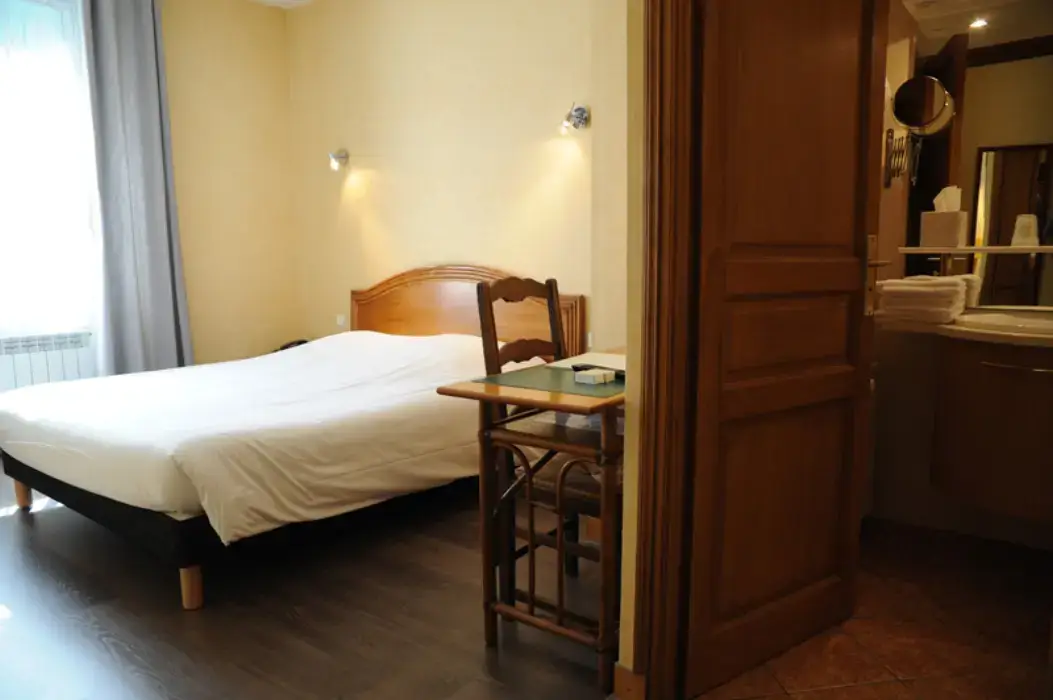 Hostellerie de la Porte Bellon 13