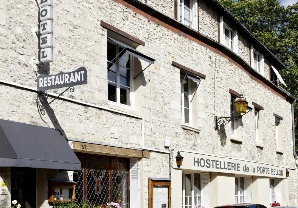 Hostellerie de la Porte Bellon 17