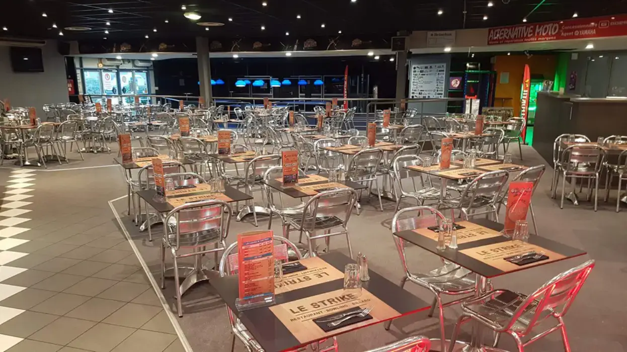 Le Strike Bowling