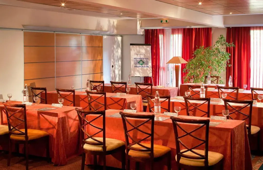 Hotel Résidence Les Vallees 6
