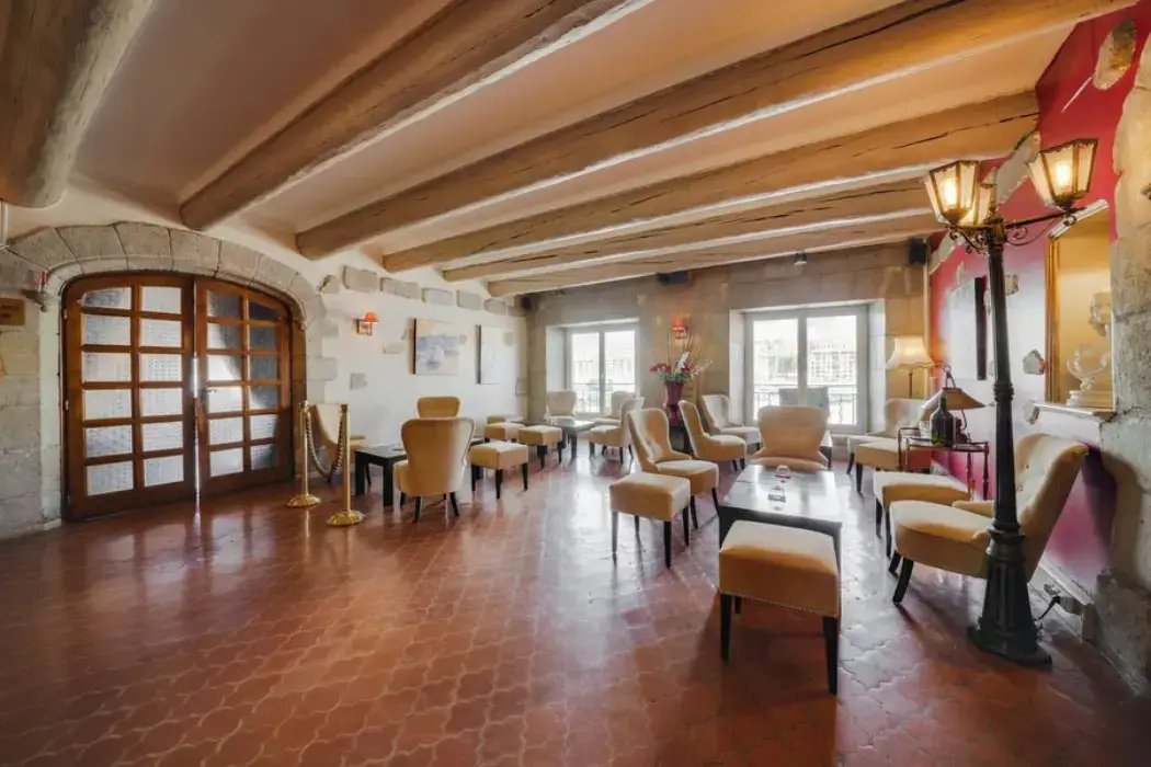 Club du Vieux Port 3