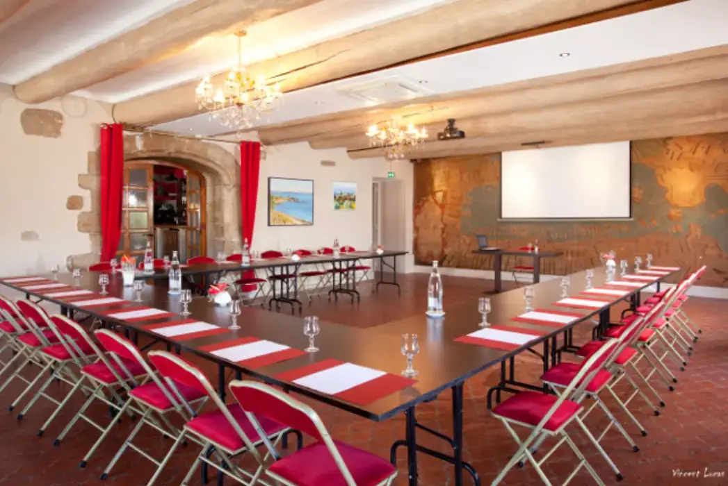 Club du Vieux Port 4