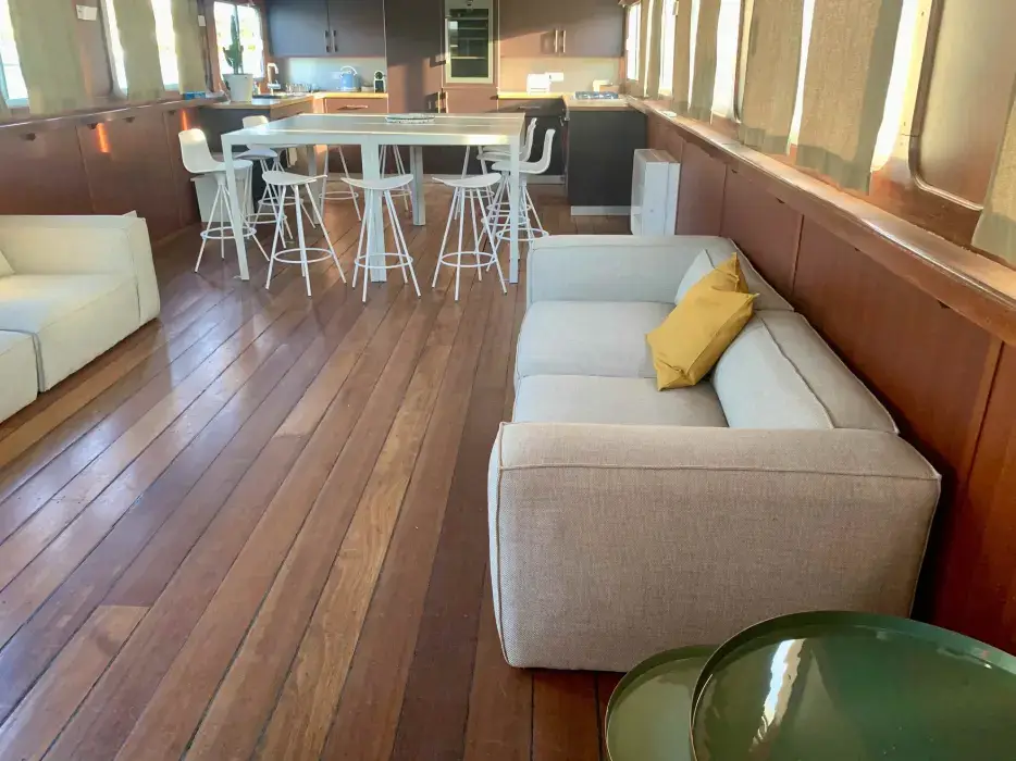 Péniche Anna Maria 4 5