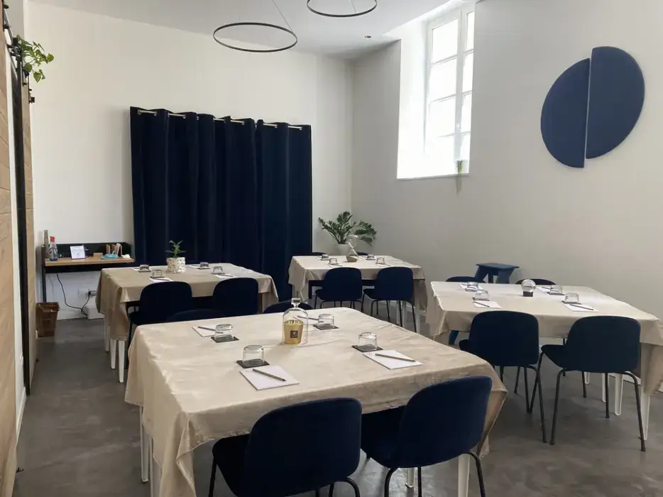 Le Papillon Bleu 19