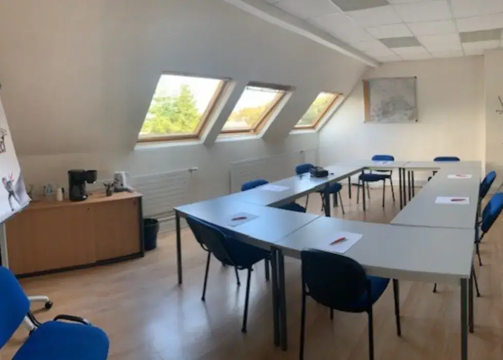 Buro Club Senlis 2