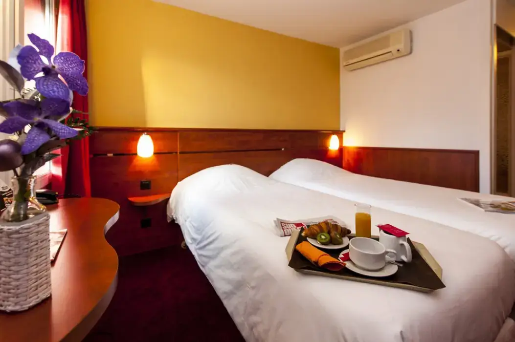 Brit Hotel Agen L'Aquitaine 3