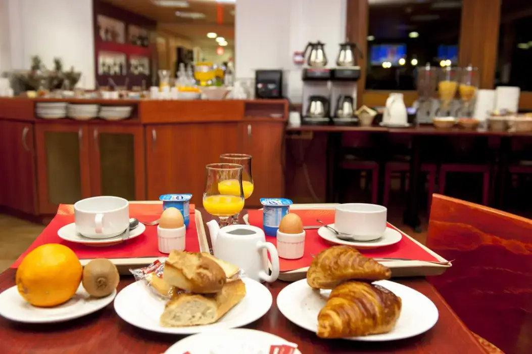 Brit Hotel Agen L'Aquitaine 5