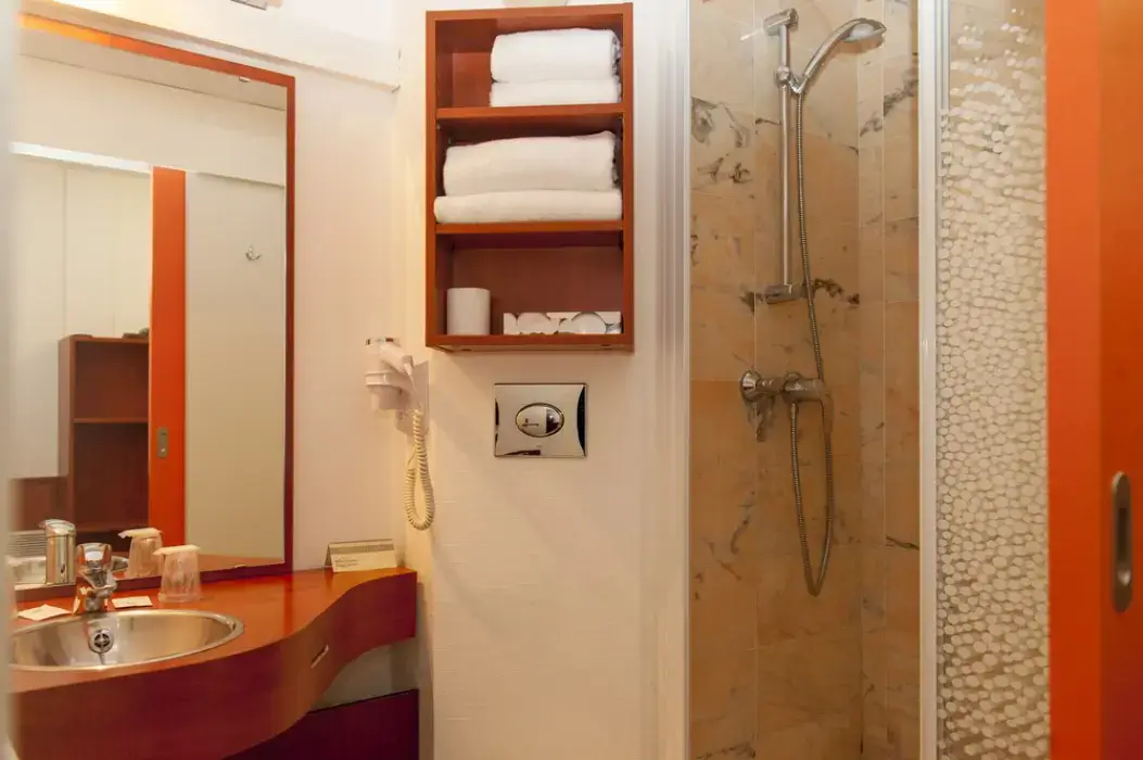Brit Hotel Agen L'Aquitaine 8