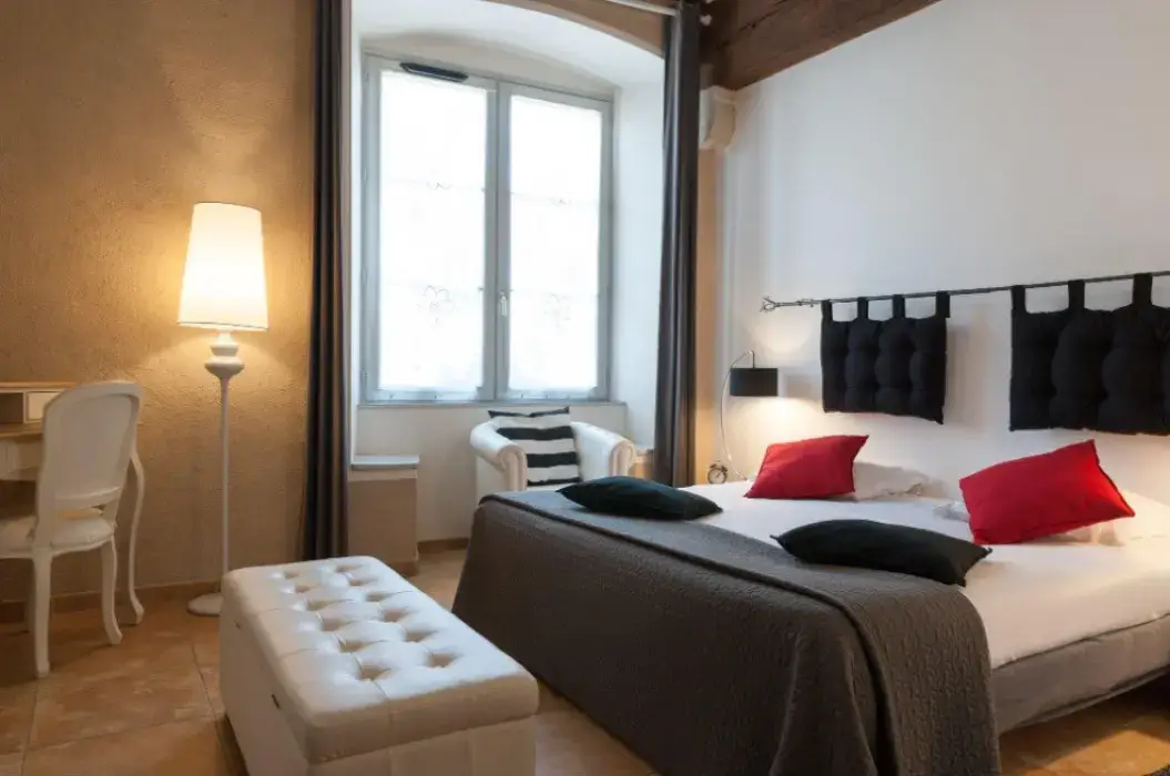 The Originals Boutique Hôtel Le XII de Luynes 2
