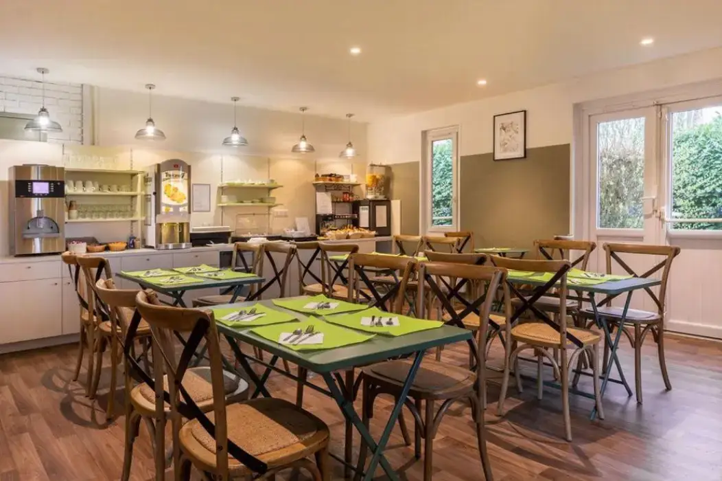 Sure Hotel by Best Western Plaisir 7