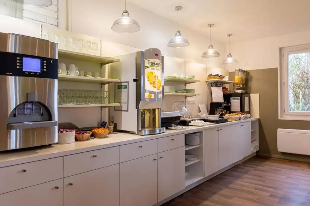 Sure Hotel by Best Western Plaisir 8