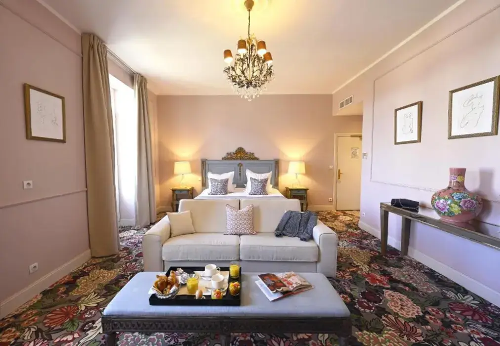 Grand Hôtel Henri 5