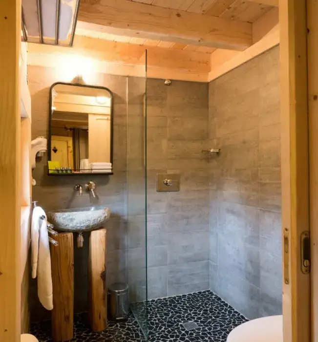Hôtel les Cabanes dans les Bois 4