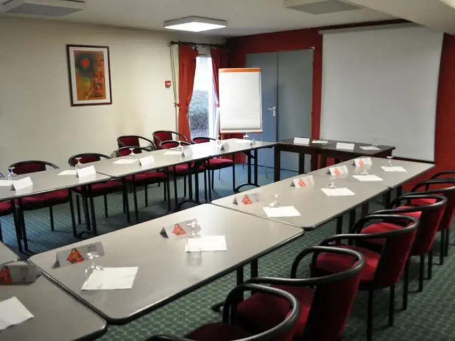 Ibis Hotel Autun 3