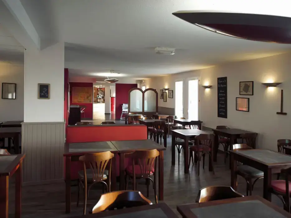 Ibis Hotel Autun 9