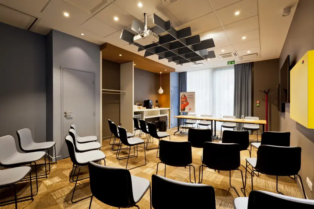 Ibis Lyon Carré de Soie 2