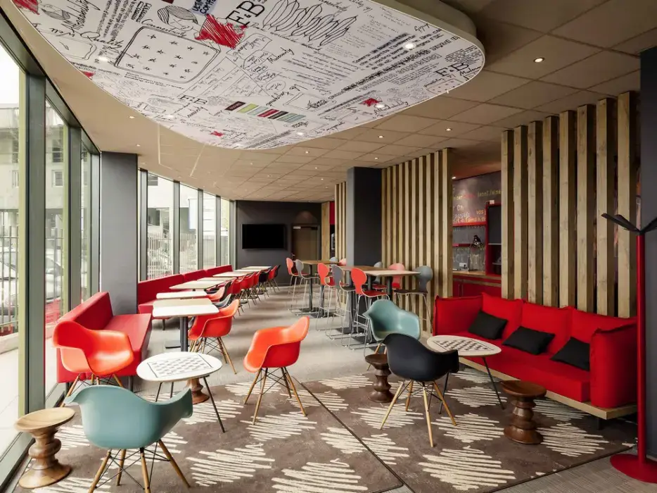 Ibis Lyon Carré de Soie 7
