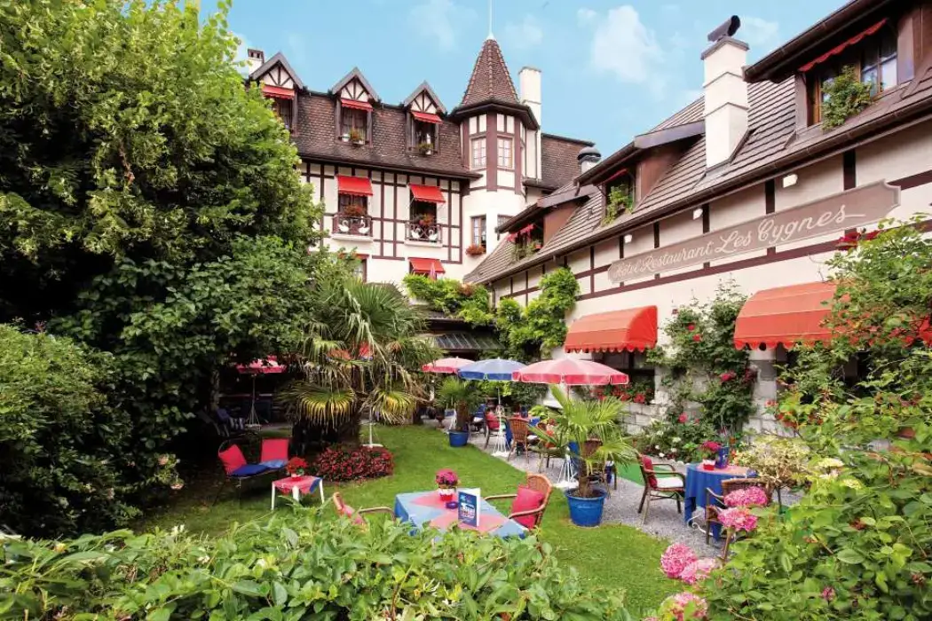 Hôtel Restaurant Les Cygnes 3