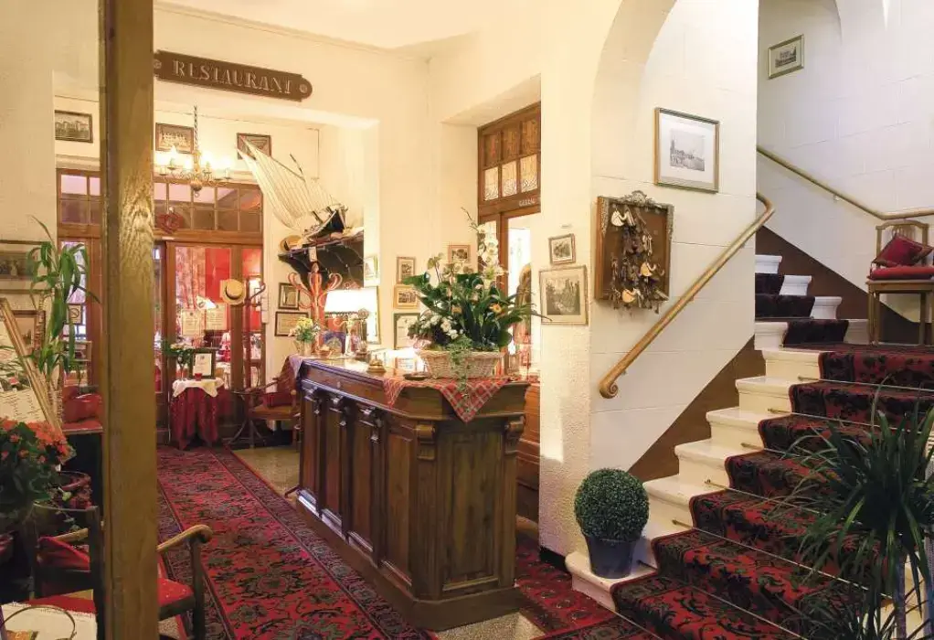 Hôtel Restaurant Les Cygnes 4