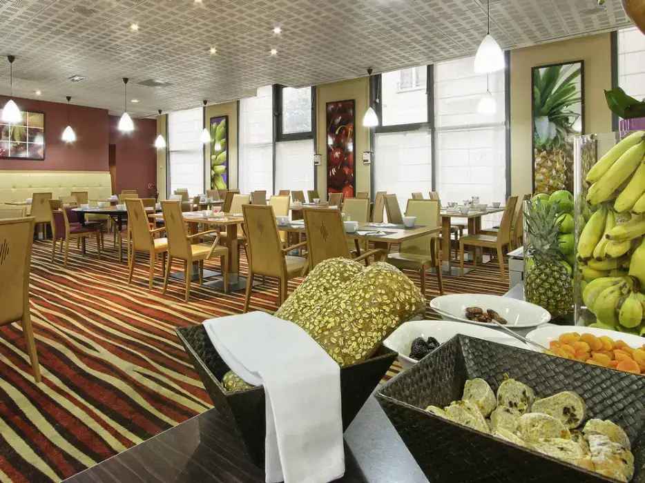 Novotel Paris 13 Porte d'Italie 9