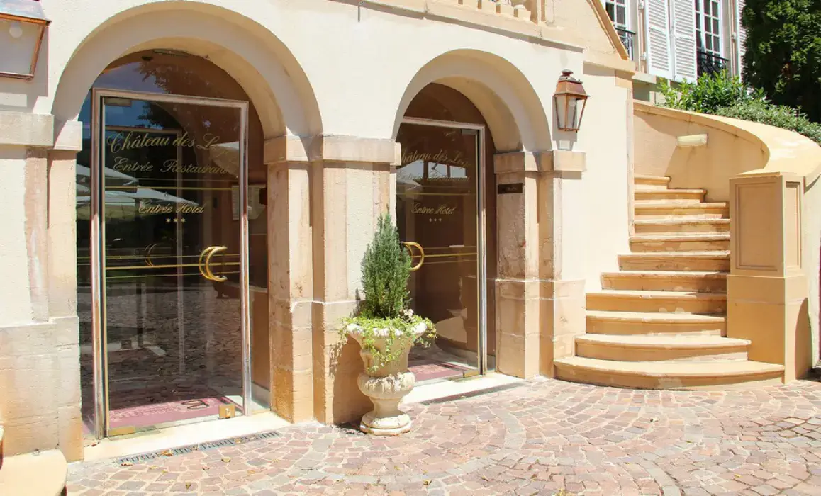 Chateau des Loges 6