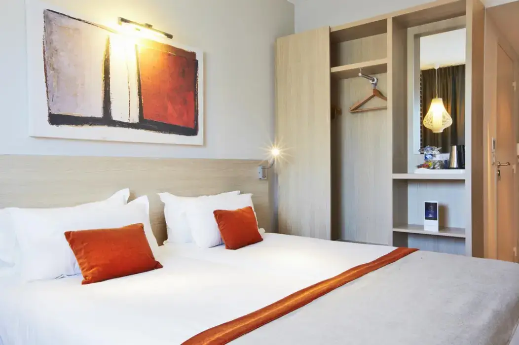 Kyriad Prestige Vannes Centre 4