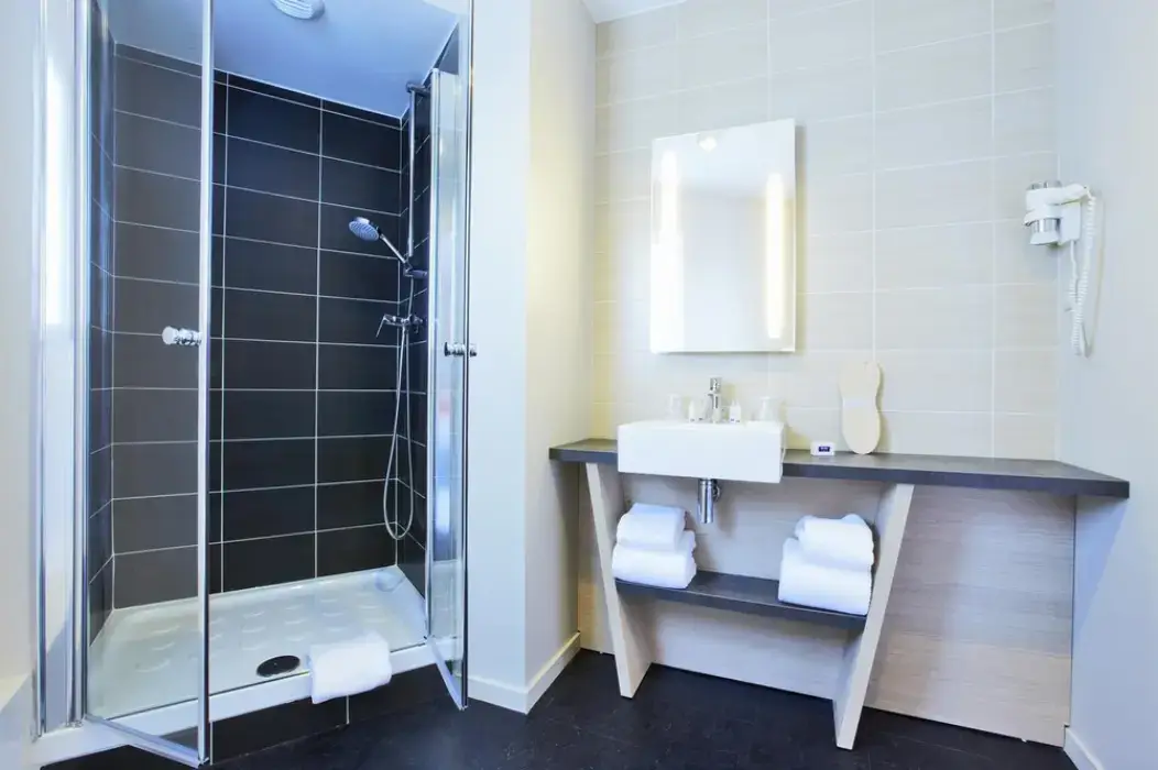 Kyriad Prestige Vannes Centre 10