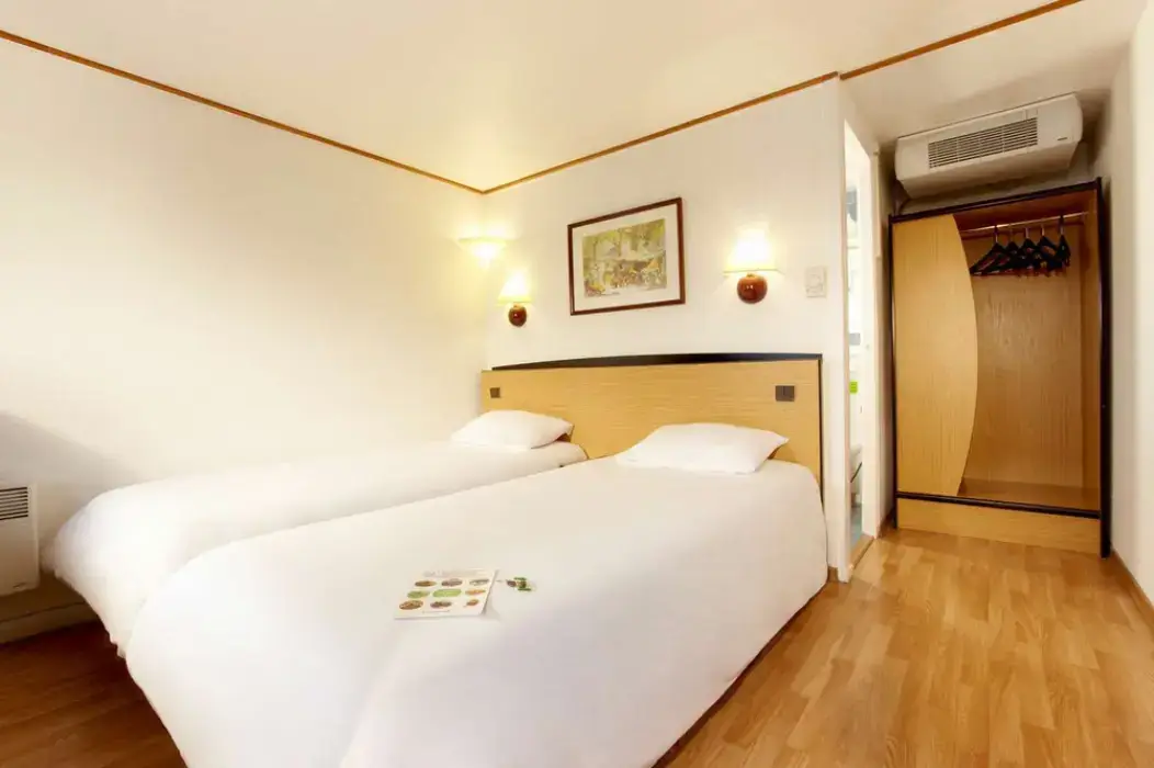 Kyriad Direct Strasbourg Zénith 8