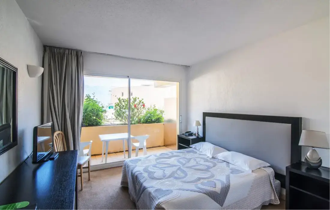 Hôtel Mariana 11