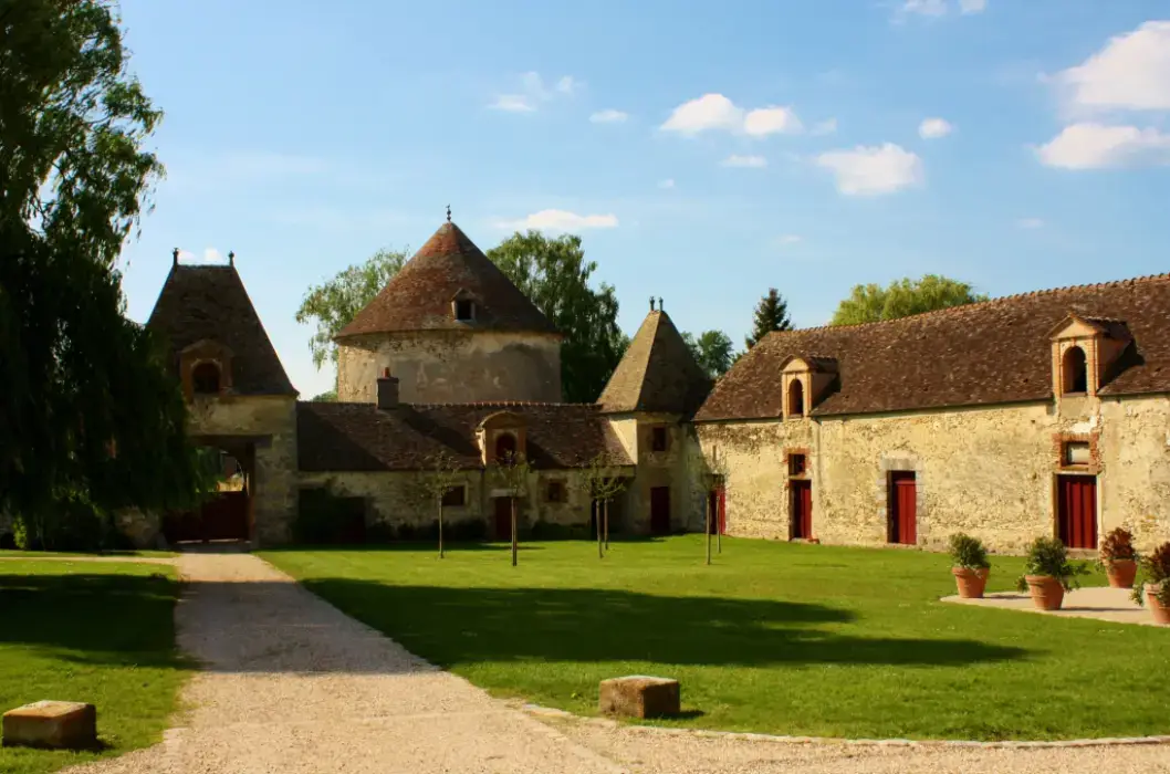 Château et Relais de Neuville 5