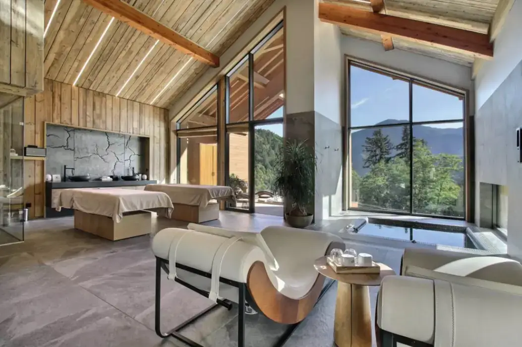 Pure Montagne Resort et Spa 10