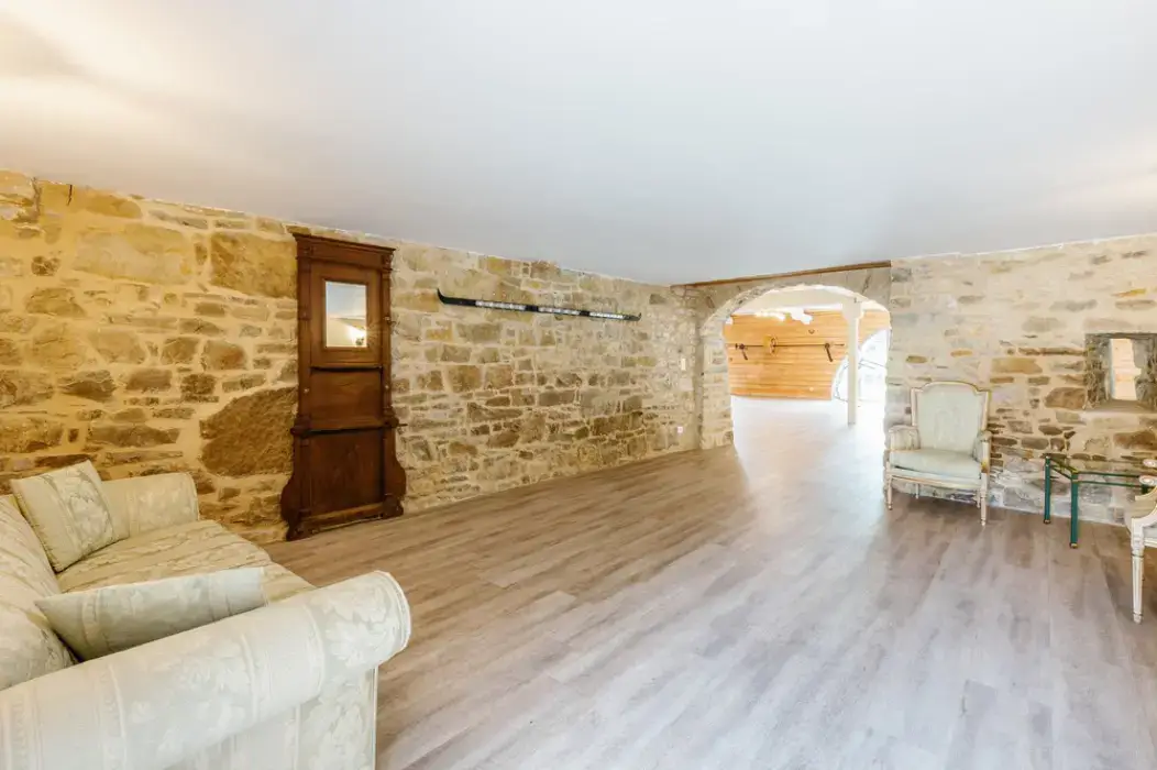 Domaine du Manoir de la Cour 9