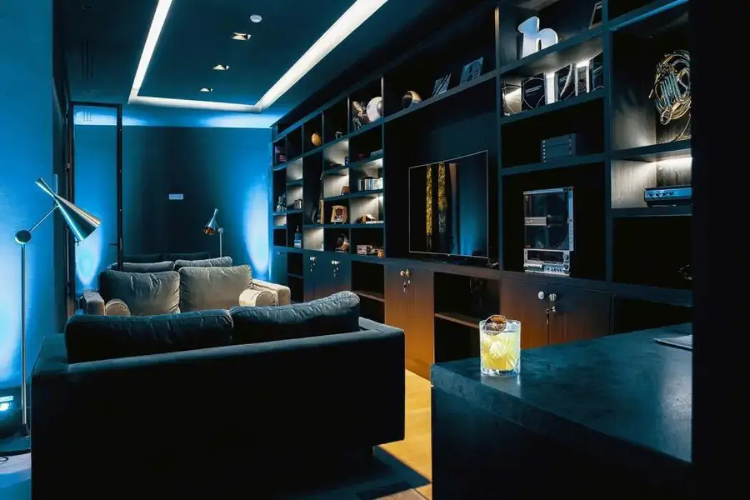 Blue Shaker 7