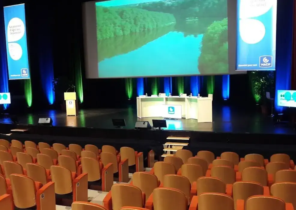 Centre de Congres Les Atlantes 4