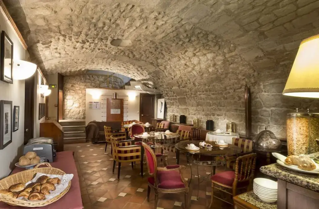 Hôtel Crystal 3