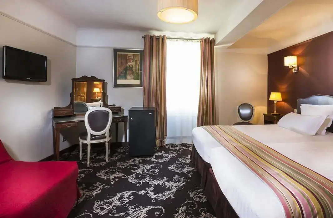 Hôtel Crystal 4