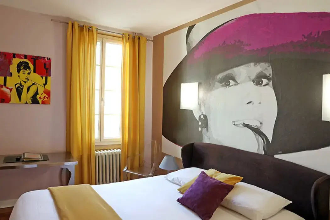 Hôtel Les Pasteliers 8