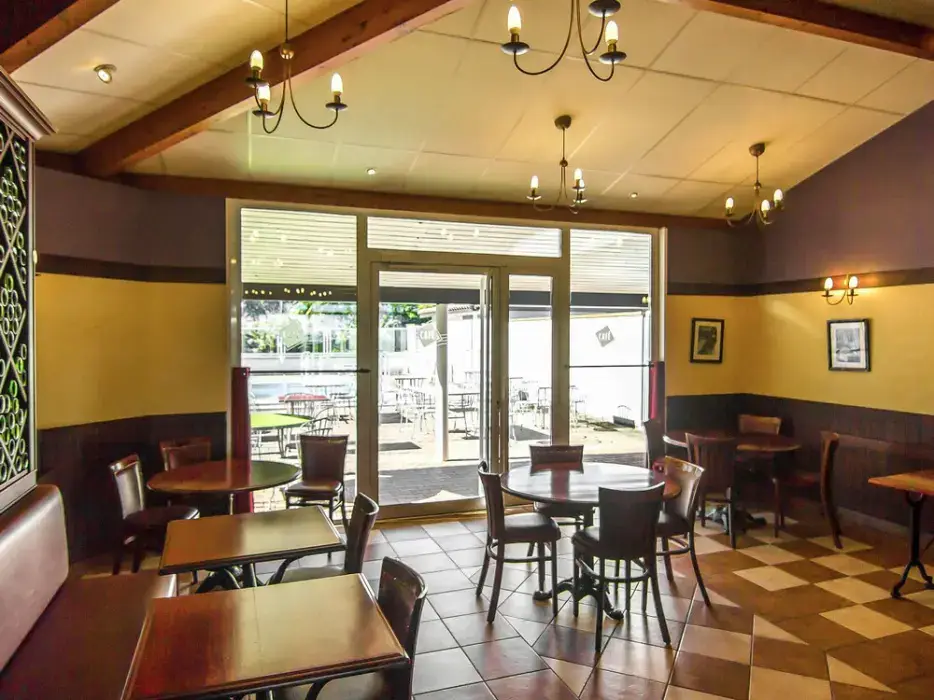 Ibis Montauban 8
