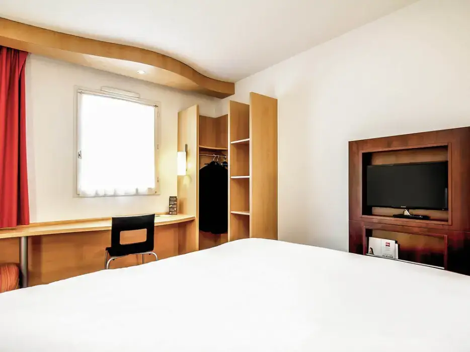 Ibis Montauban 10