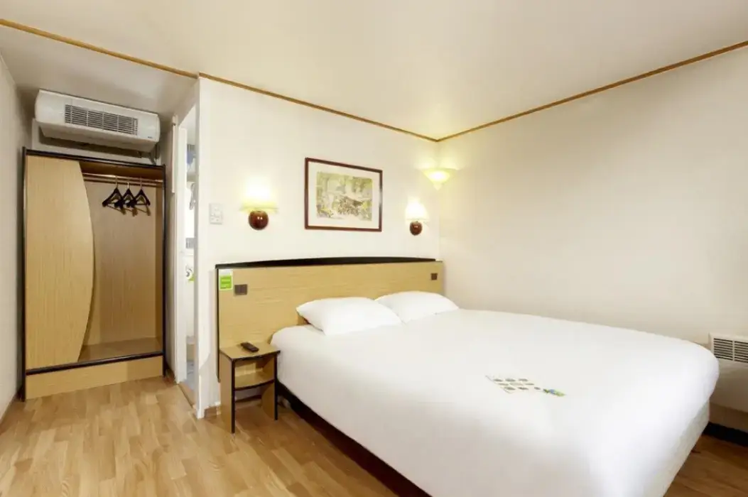 Kyriad Tarbes Bastillac 2