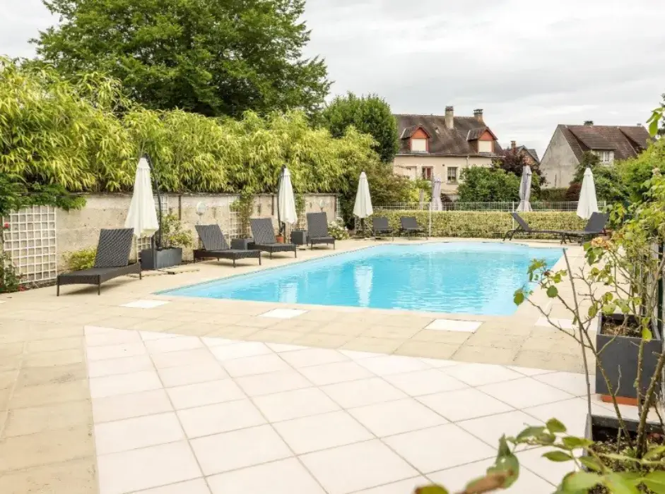 Hôtel de France La Chartre-sur-le-Loir 2