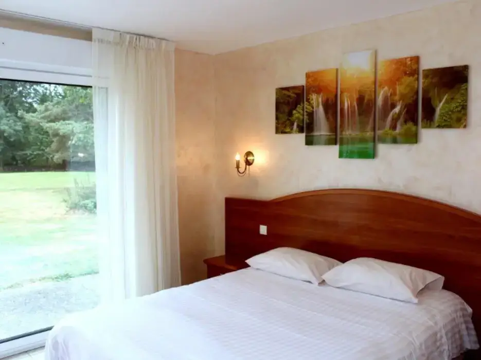 Hostellerie Le Châtel 2