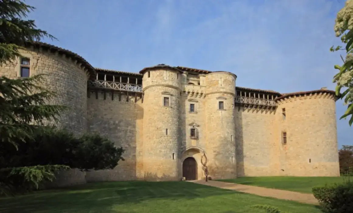 Chateau de Mauriac 3