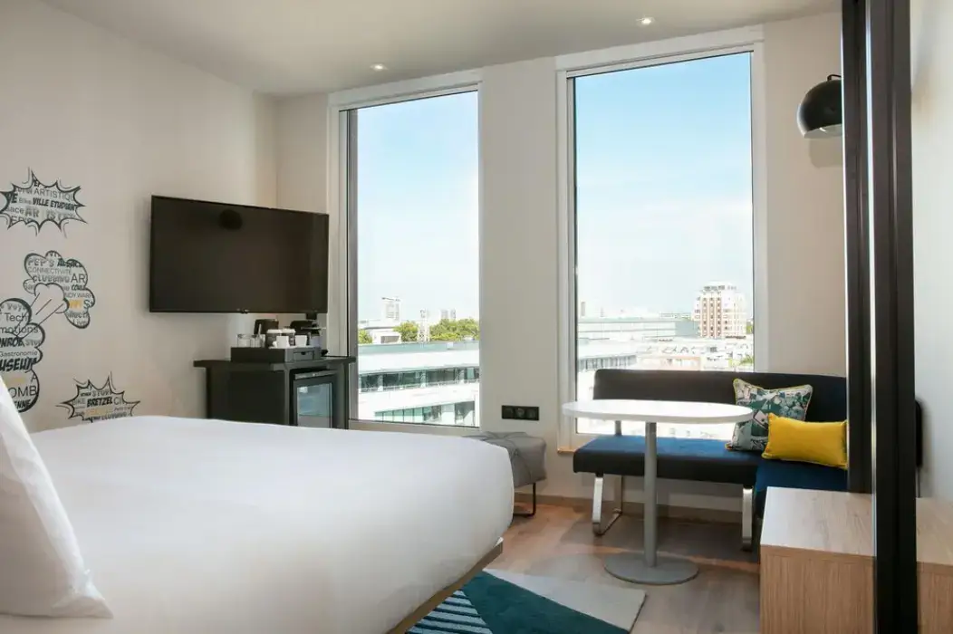 Aloft Strasbourg City Centre 9