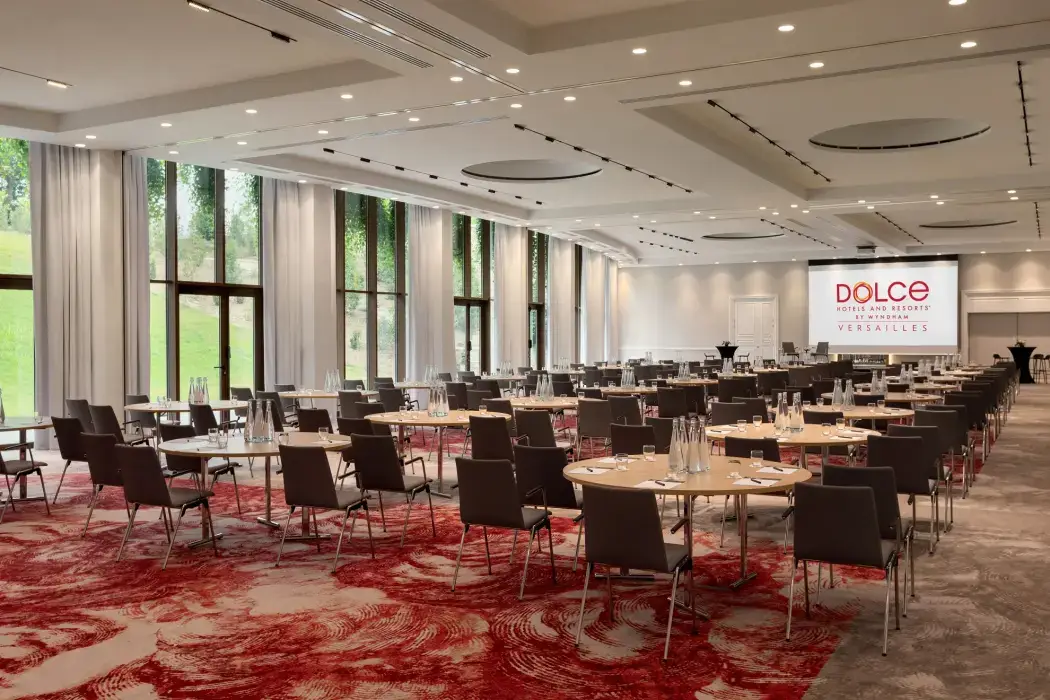 Dolce by Wyndham Versailles 8