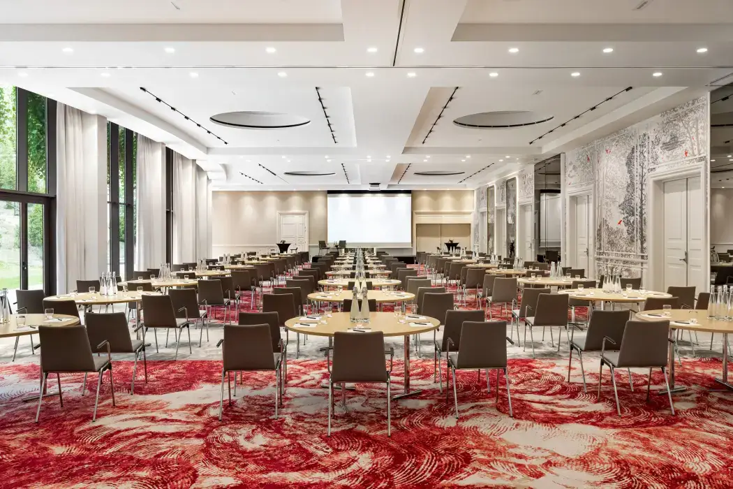Dolce by Wyndham Versailles 9