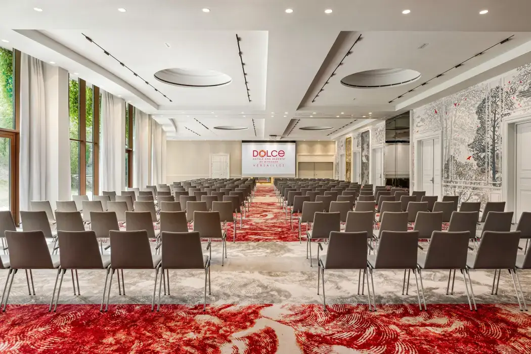 Dolce by Wyndham Versailles 10
